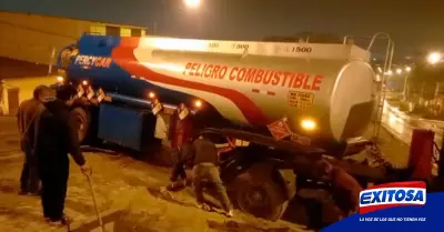 camion-traslado-combustuble-villa-el-salvador-exitosa