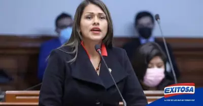 silvana-robles-congreso-censura-exitosa