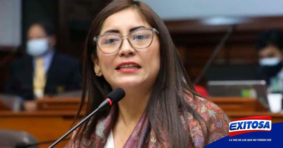 Kelly Portalatino: El Gabinete Respalda A Roberto Sánchez Porque Da ...