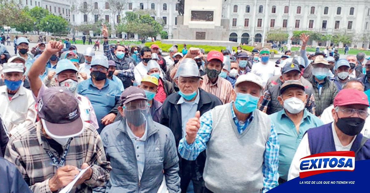 Comisión ad hoc exige al MEF cumplir ley de pago de Fonavi - Exitosa ...