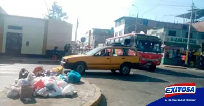 Trujillo-se-convierte-en-basural-por-paro-del-Segat