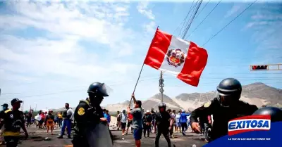 AHORA-Peru-protestas-Gobierno-corrupcion-Sergio-Rivas-Exitosa