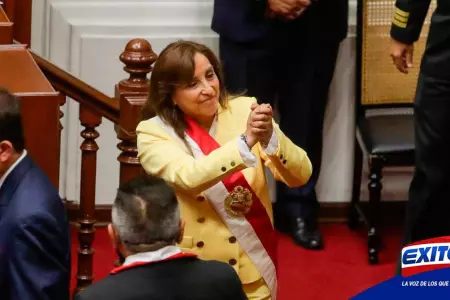 Dina-Boluarte-presidenta-mujer-Exitosa