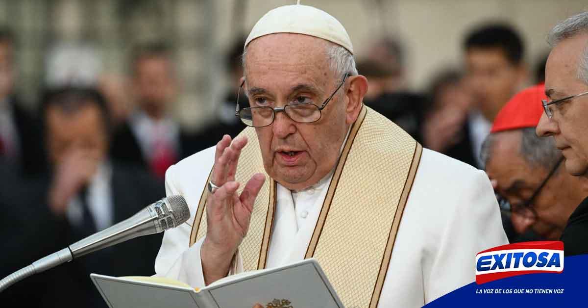 Papa Francisco saluda a presidenta Dina Boluarte y eleva oraciones por ...