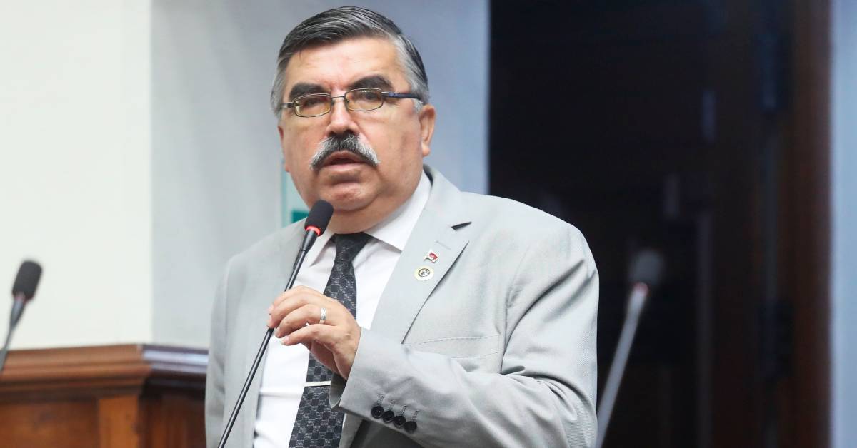 Alex Paredes sobre la Fiscalía: "Hace los méritos suficientes para que se declare en reorganización"