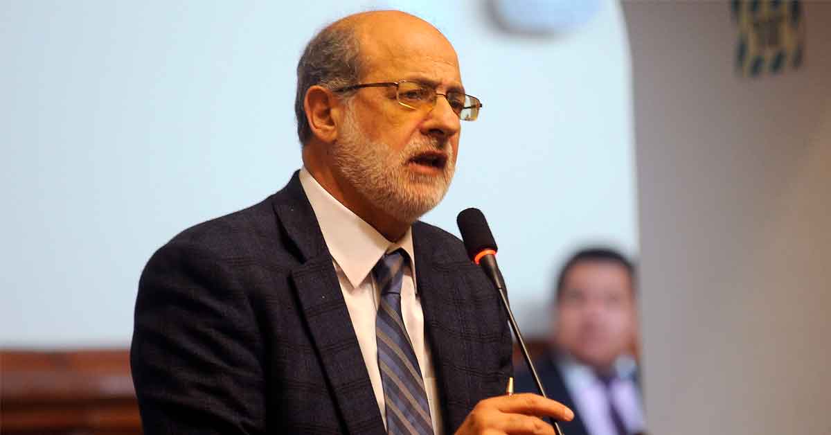 Daniel Abugattás