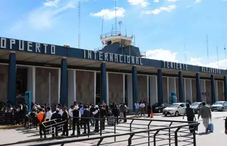El terminal aéreo Alejandro Velasco Astete