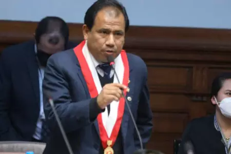 Edgar Tello considera a la Asamblea Constituyente como salida a la crisis.