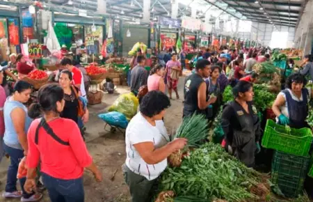 Midagri asegura alimentos en mercados pese a protestas de mineros