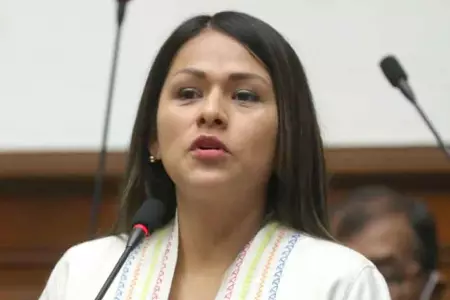 Congresista de Perú Libre, Silvana Robles
