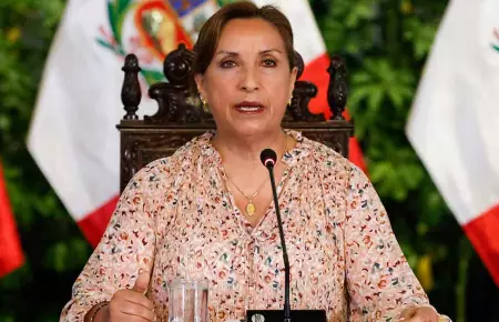 Presidenta de la República, Dina Boluarte, en conferencia de prensa desde Palaci