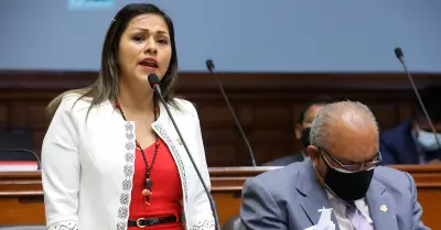 Silvana Robles se indigna con el accionar de la rectora de la UNMSM