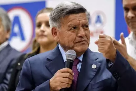 César Acuña pide al Congreso que tome en cuenta las necesidades del pueblo perua
