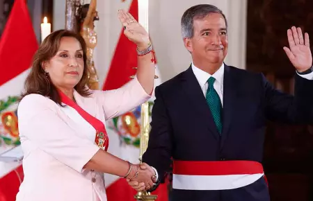 Presidenta Dina Boluarte tomó juramento a Raúl Pérez-Reyes como ministro de Prod