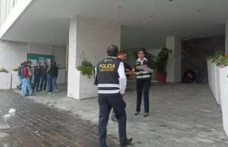 Policía Anticorrupción interviene municipalidad de Socabaya