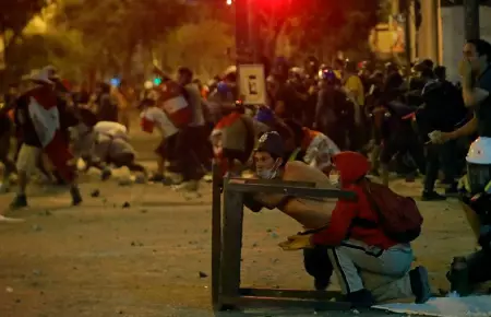Violentas manifestaciones en Lima