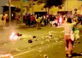 Manifestantes queman basura en Cercado de Lima