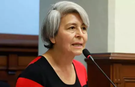 Legisladora de Perú Libre, María Agüero