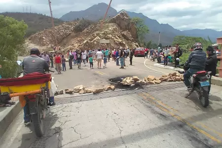 Puente Cubil bloqueado desde la madrugada de hoy