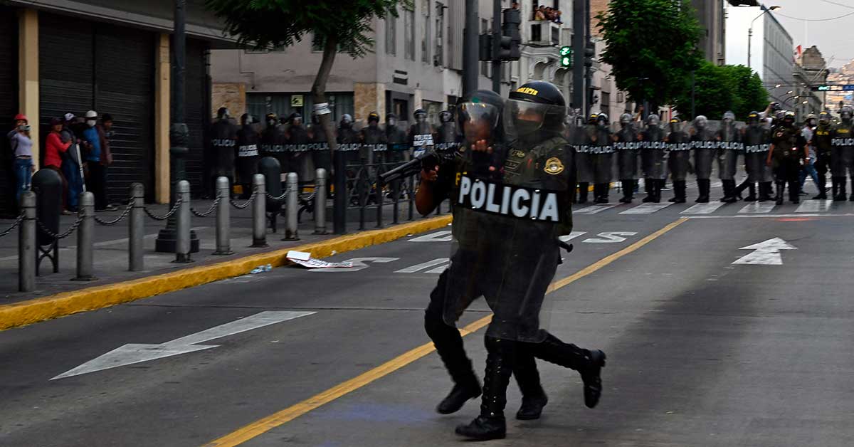 El Foco Policía Pagó Sobreprecio Por Bombas Lacrimógenas Que Usan Contra Los Manifestantes 3661