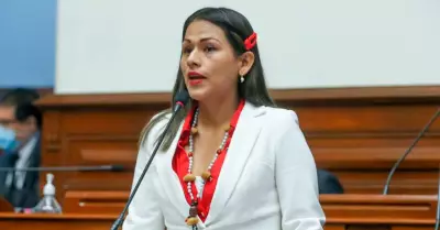 Silvana Robles, congresista de Per Libre.