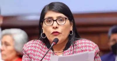 Margot Palacios en debate del Pleno