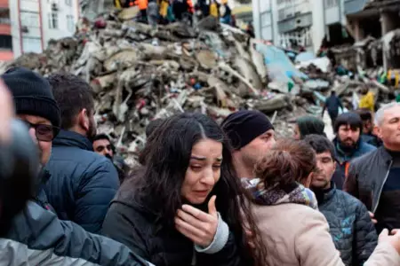 Terremoto en la frontera de Turquía y Siria aumenta cifra de muertes y heridos.