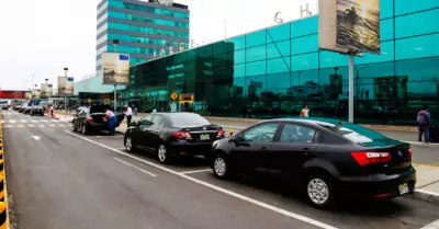 Taxis en Aeropuerto Jorge Chvez