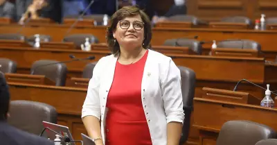Nueva segunda vicepresidenta de la Mesa Directiva del Congreso, Silvia Monteza.