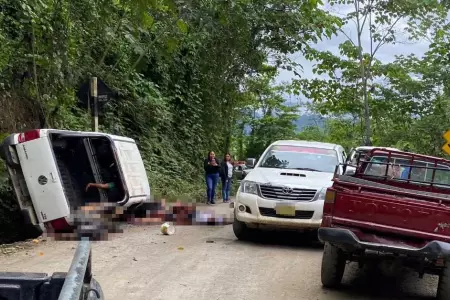 Narcoterroristas emboscan y asesinan a 7 policías en la zona del VRAEM.