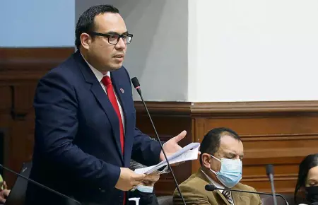 Jos Jer rechaza conducta de congresistas que arremetieron contra Boluarte