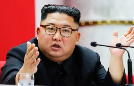 Kim Jong-un supervisa planta de misiles en frontera con China