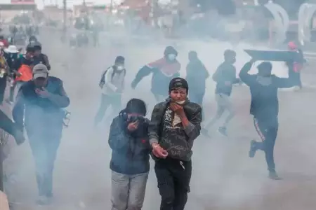Enfrentamientos con la PNP en protestas de Juliaca, Puno