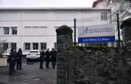 Profesora muere apualada por un alumno en plena clase en Francia
