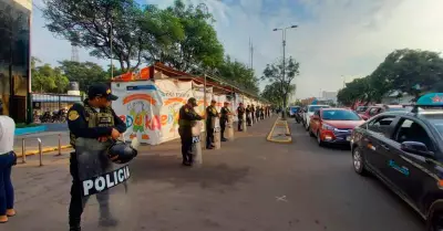 Policas custodian frontis de la Feria Eduka 2023