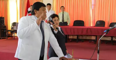 Luis Enrique Flores Quibarra asume la direccin de la Red de Salud Arequipa