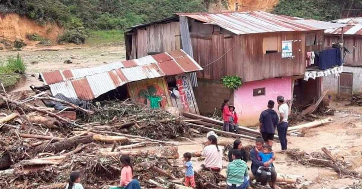 Intensas Lluvias Desastres Naturales Dejan Alrededor De 13 000