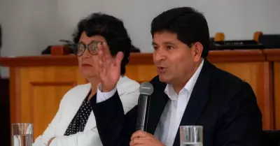 Gobernador de Arequipa tiene a gerentes cuestionados