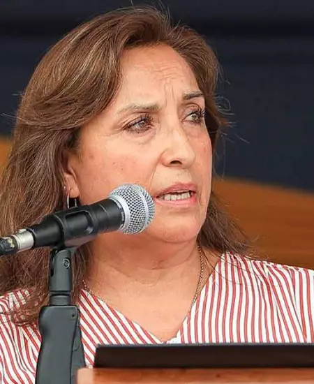 Dina Boluarte anunció una cruzada nacional para reconstruir el Perú.