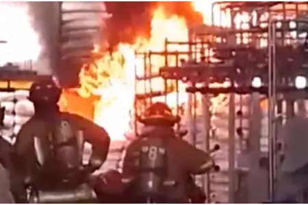 Incendio de grandes proporciones en jirón Abtao, La Victoria
