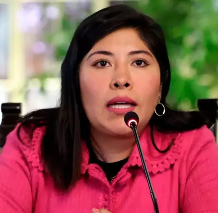 Congreso aprueba acusar y suspender del cargo parlamentario a Betssy Chávez