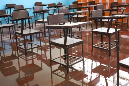 Colegios afectados por fuertes lluvias.