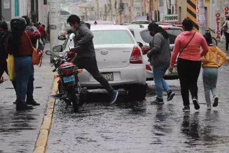 Ministerio de Trabajo exhorta dos horas de tolerancia por lluvias intensas