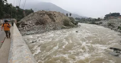 Rio rimac y Chillon aumentan caudal y ponen en alerta a autoridades.