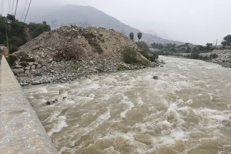 Río Rímac, Lurín y Chillón aumentan caudal.
