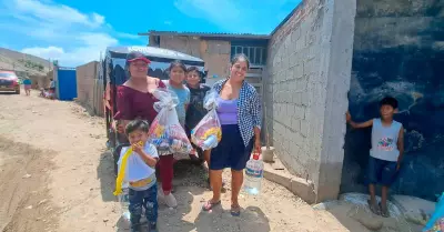 Fundacin Romero y Exitosa ayudan a damnificados por huaicos en Trujillo.
