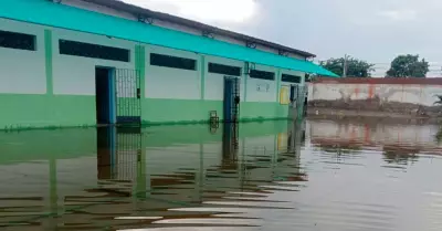 Colegios afectados ante intensas lluvias.