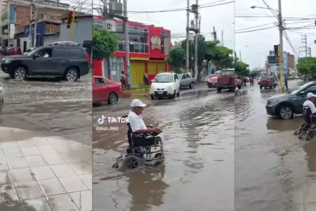 Abuelito usó su silla de ruedas para movilizarse en medio de inundaciones