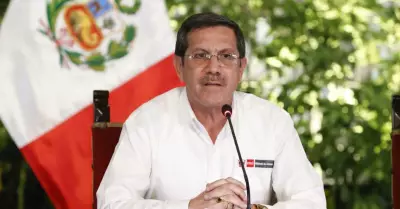 Jorge Chávez, ministro de Defensa.
