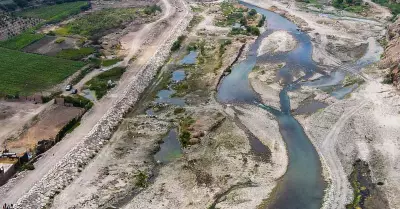 Río Chancay incrementa su caudal y provoca daños en diques de encauzamiento.